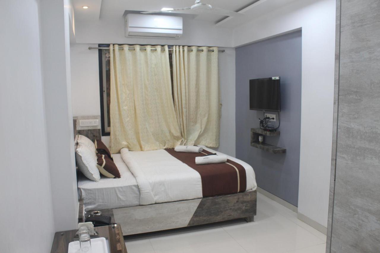 Hotel Park Inn Andheri West Mumbai Exterior photo