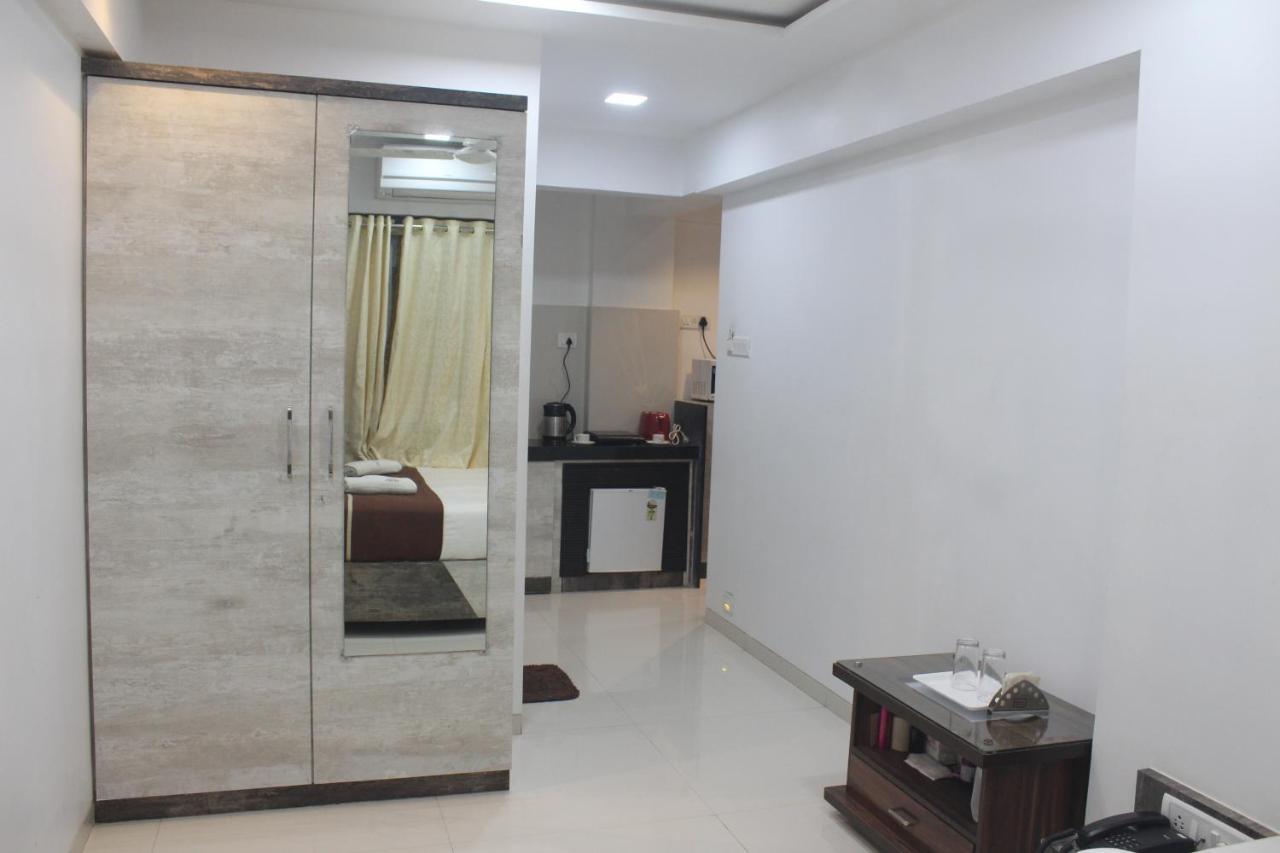 Hotel Park Inn Andheri West Mumbai Exterior photo